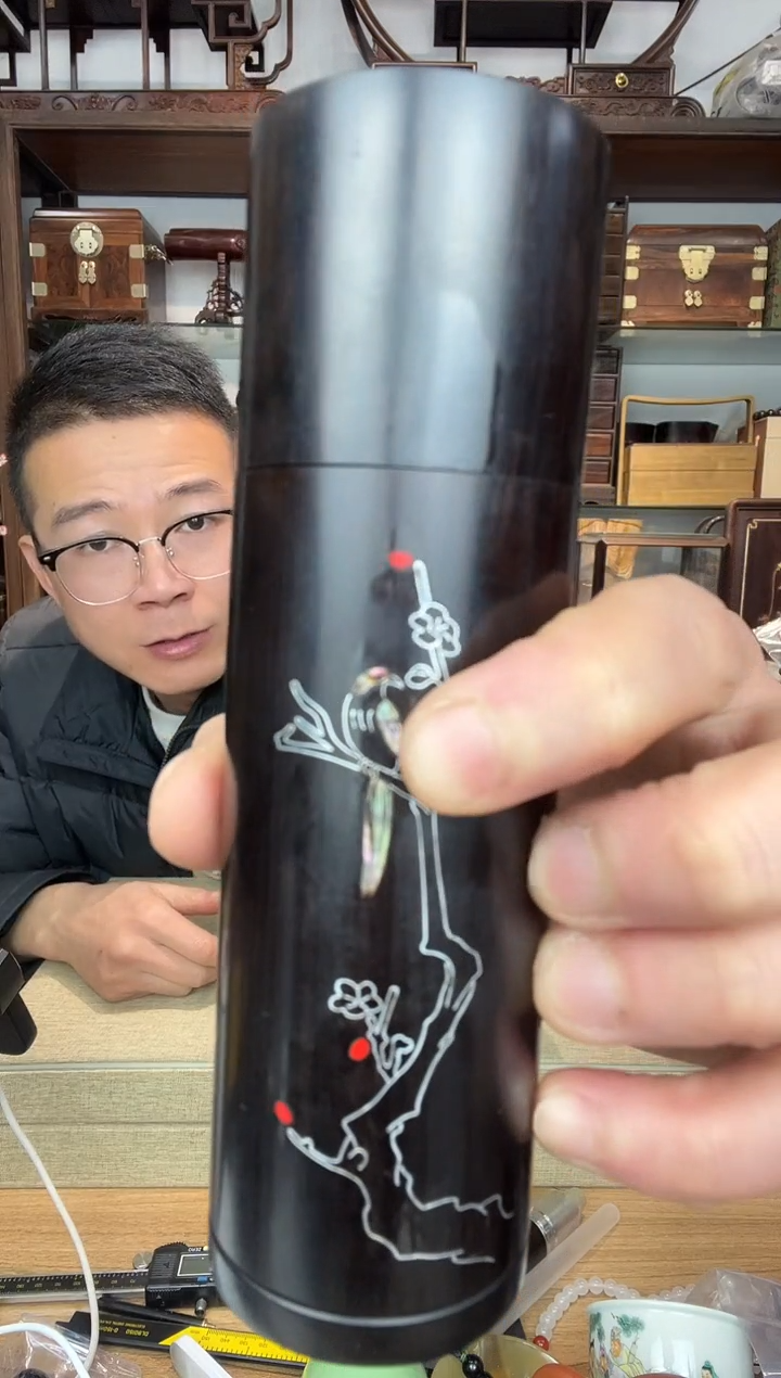 乌木类书架673紫光檀嵌螺钿存香筒  喜上眉梢