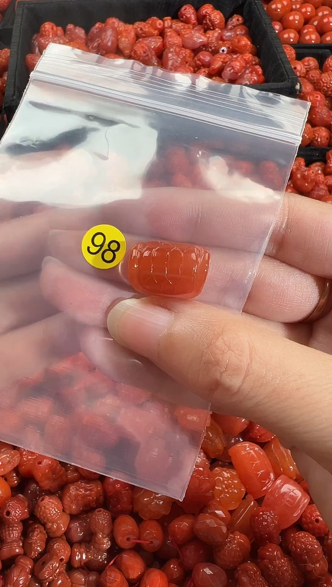 颈饰未镶嵌南红玛瑙1