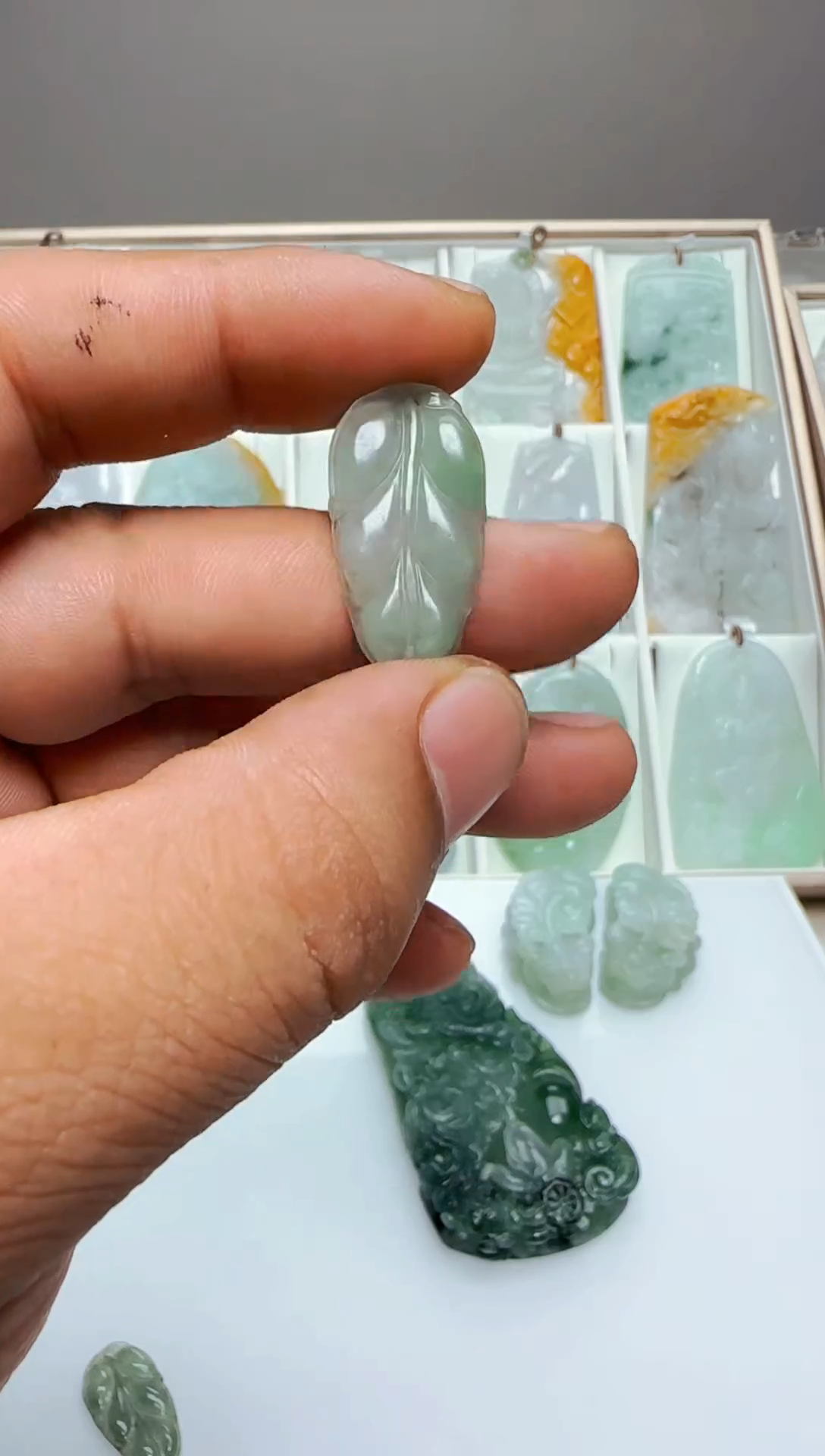 【闪购商品】翡翠颈饰未镶嵌缅甸天然A货翡翠