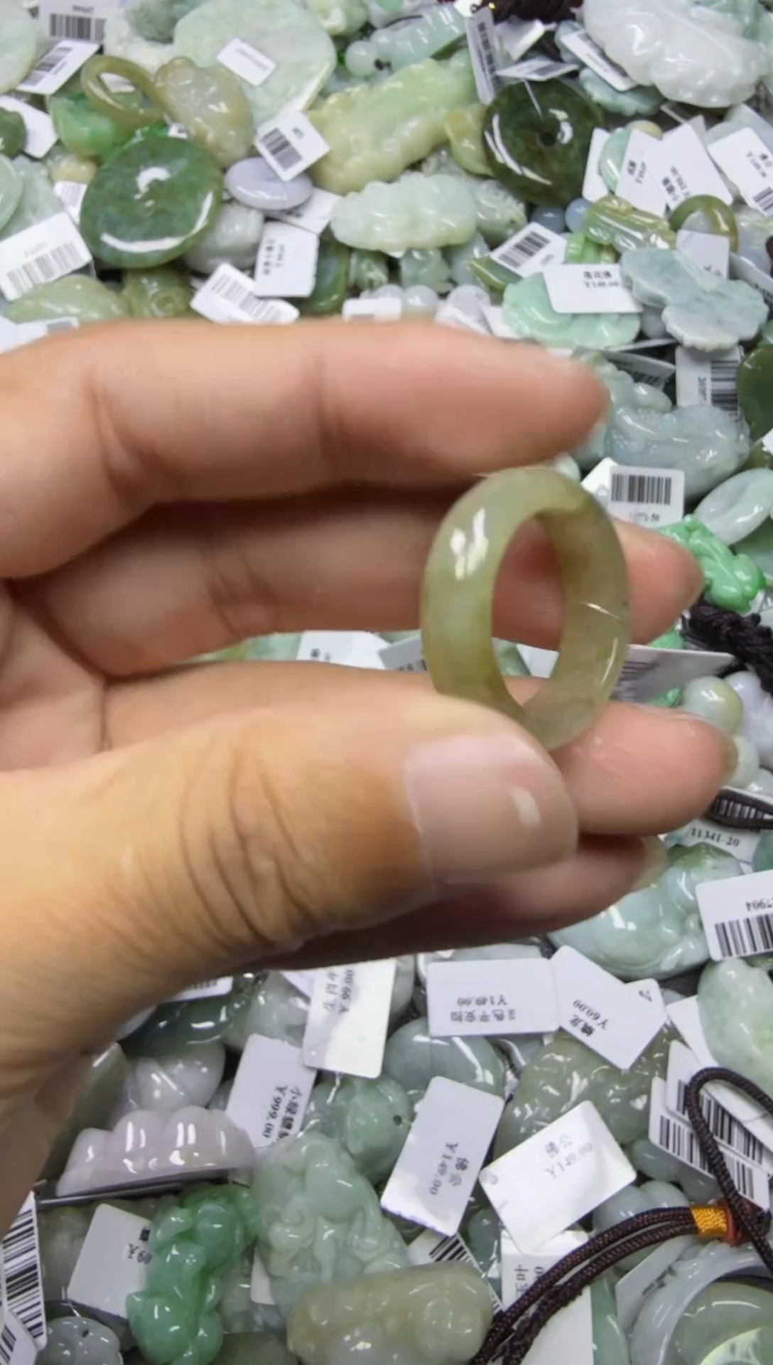 【闪购商品】翡翠颈饰未镶嵌00018779