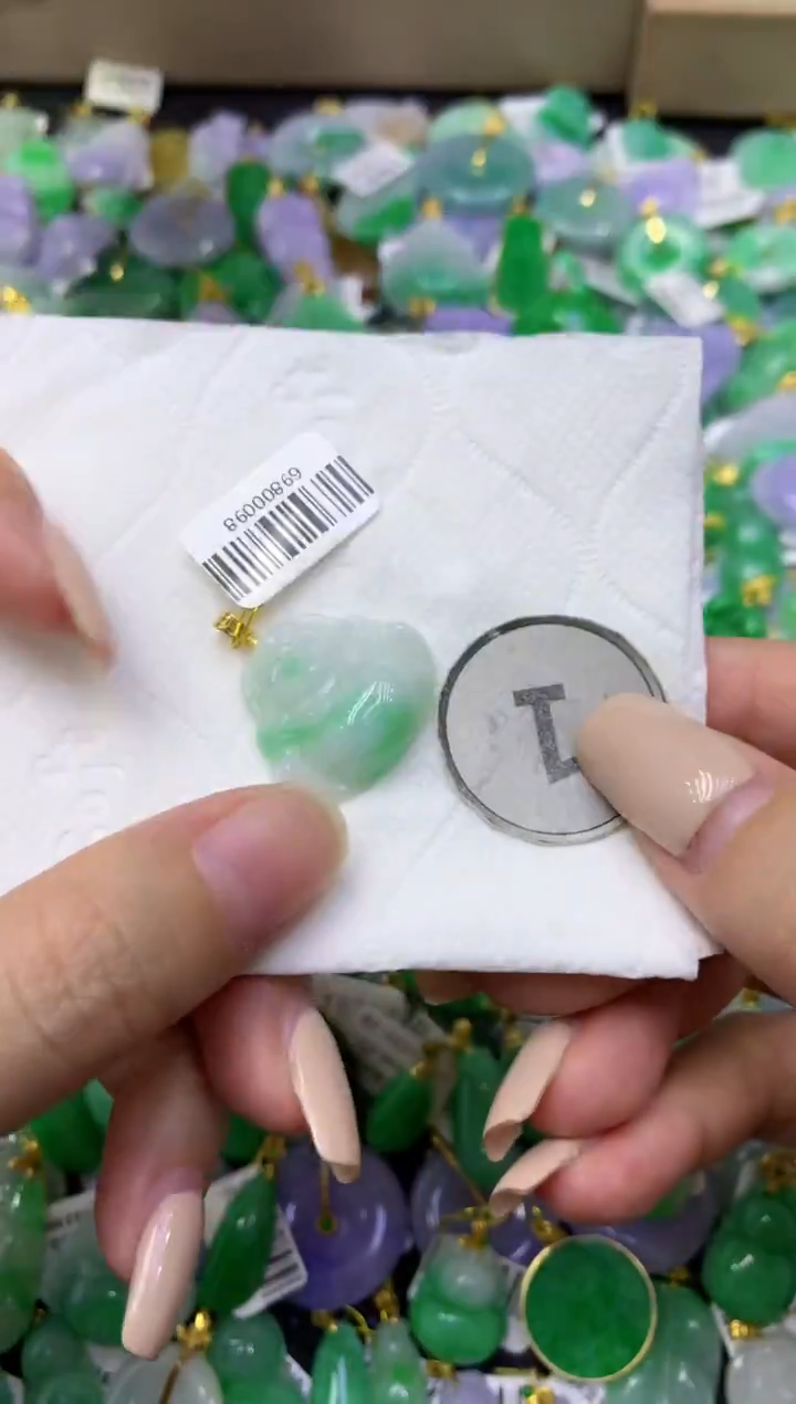 颈饰未镶嵌翡翠天然缅甸翡翠A货