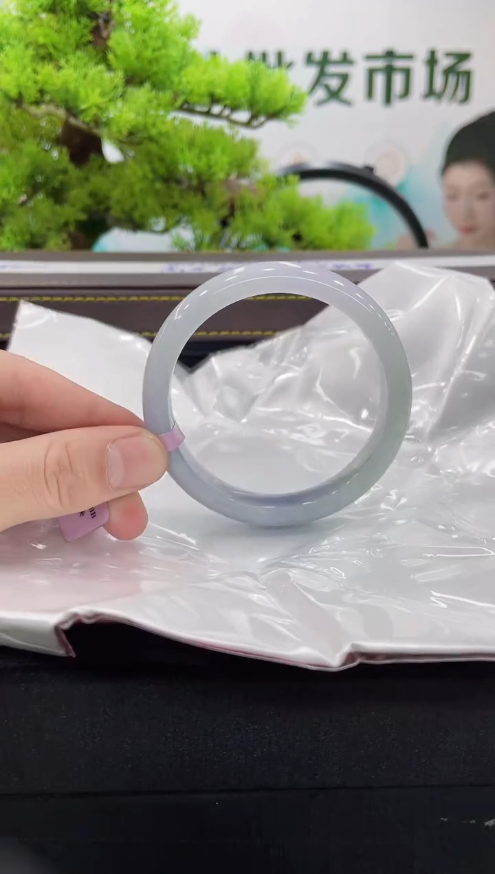 【闪购商品】翡翠手镯未镶嵌手镯