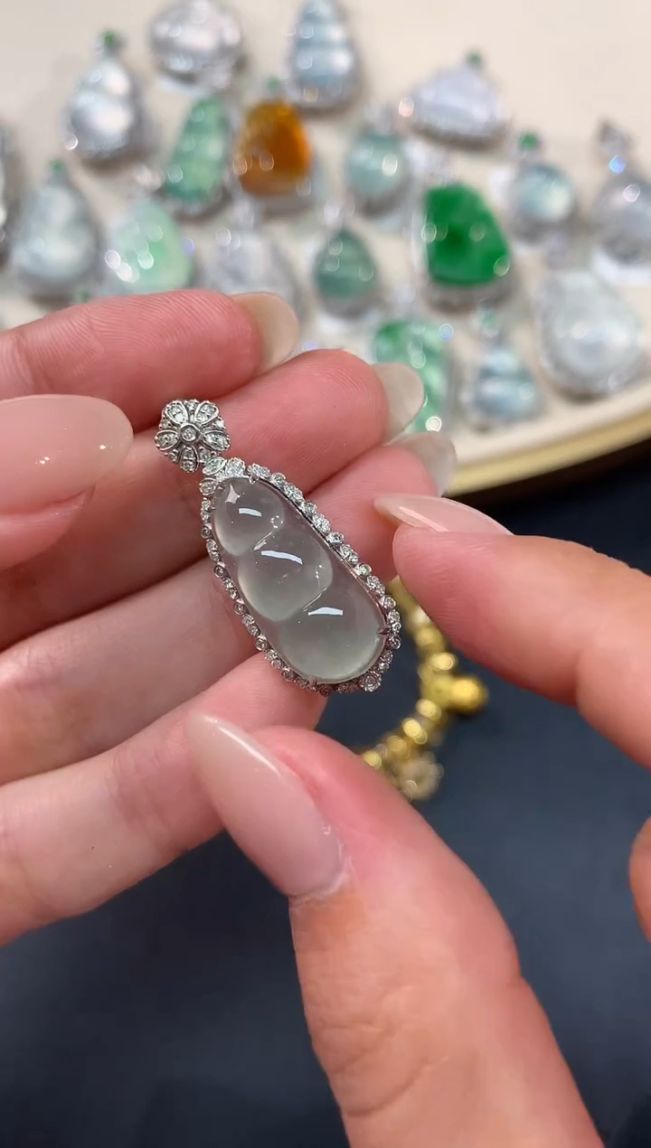 【闪购商品】翡翠吊坠(不含链)18K金镶嵌吊坠A382|5800