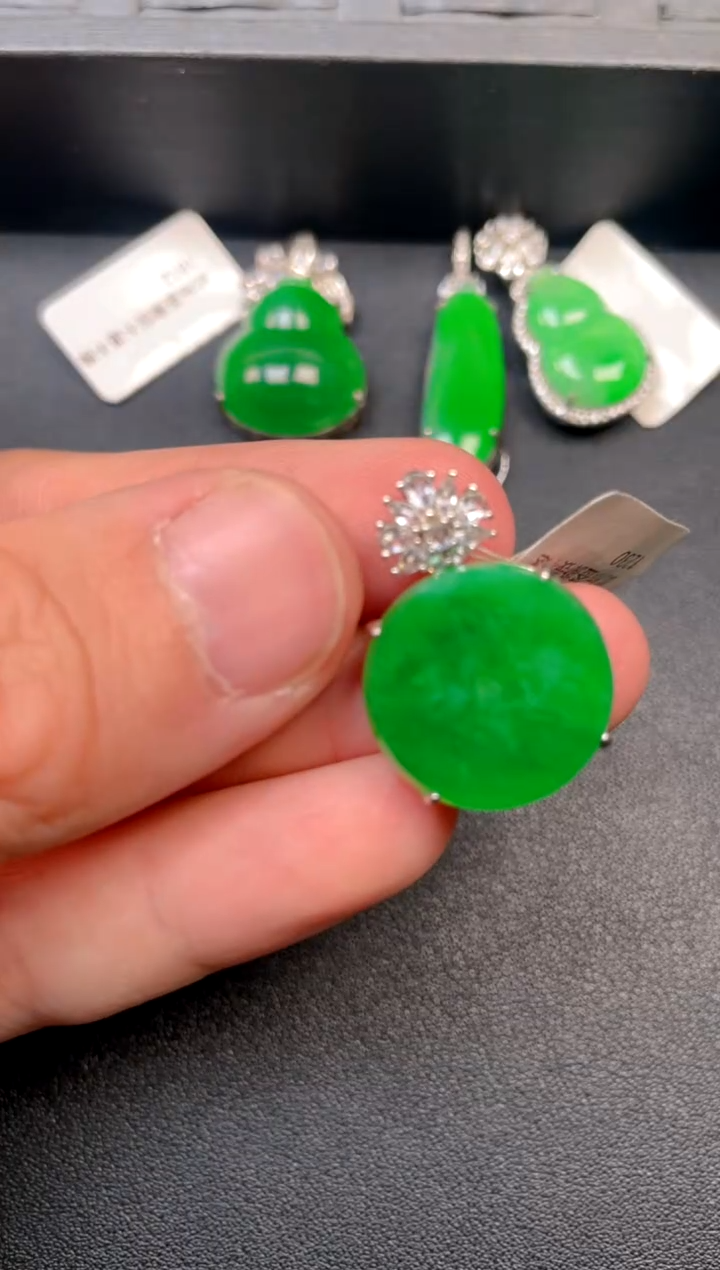 吊坠(不含链)银S925镶嵌翡翠DZ 