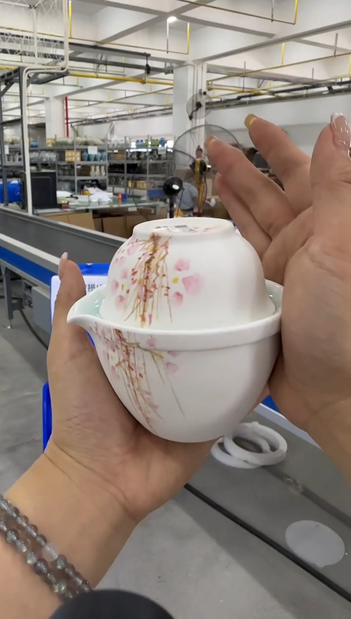 陶瓷无盖款初春快客杯 踏雪寻梅微瑕