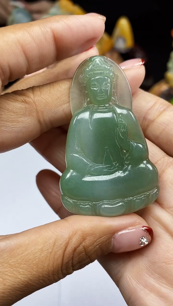 【闪购商品】翡翠颈饰未镶嵌翡翠A货