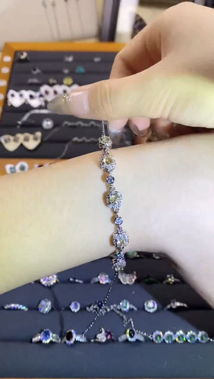 【闪购商品】水晶手链银S925镶嵌A151  