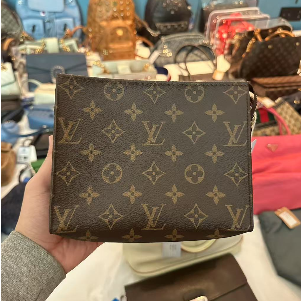 95新 LouisVuitton/路易威登 老花洗漱18/云海包展放大漏