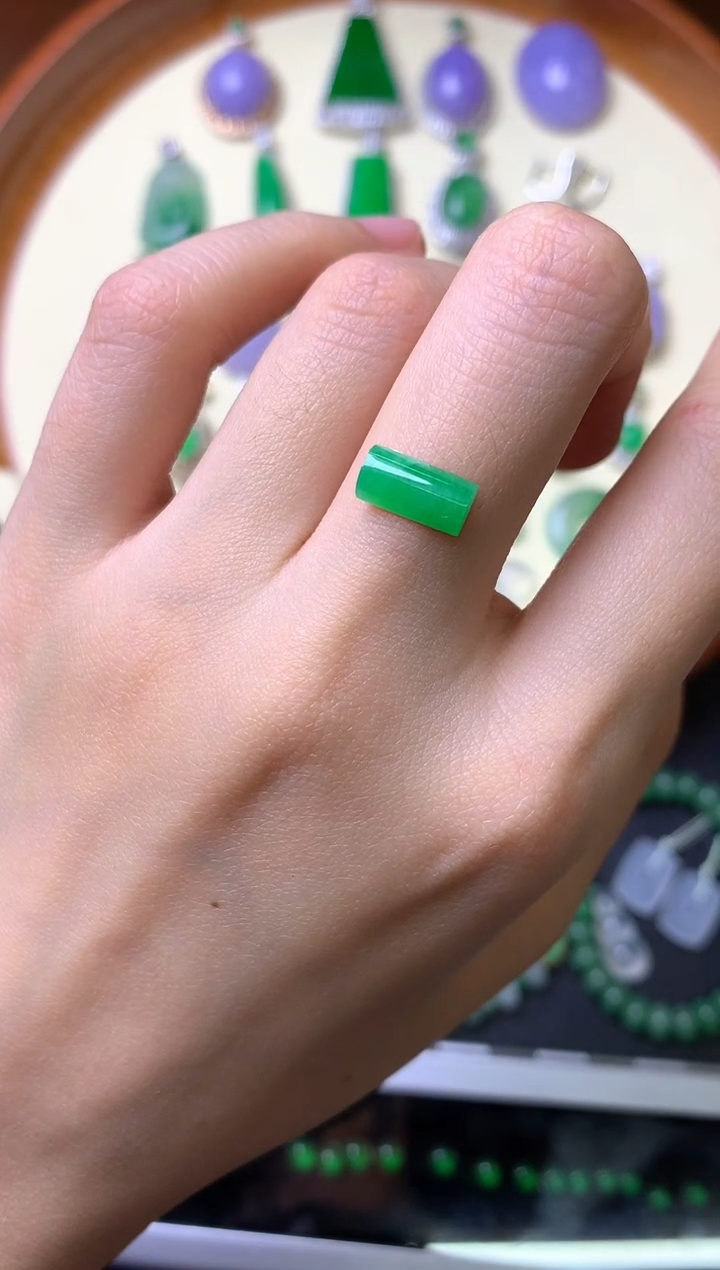 【闪购商品】定制翡翠未镶嵌裸石（镶嵌定制）