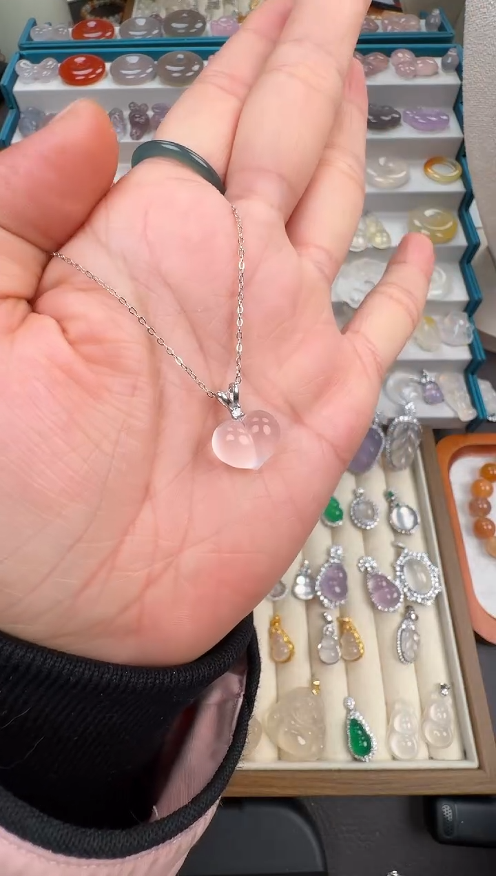 银S925镶嵌颈饰玛瑙/玉髓屁桃