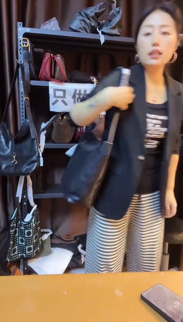 牛皮（革）高端订制时尚百搭女士手提斜跨包