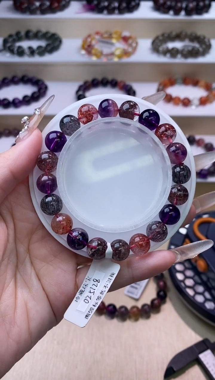 【闪购商品】水晶手链未镶嵌黑加仑超七单圈9m+