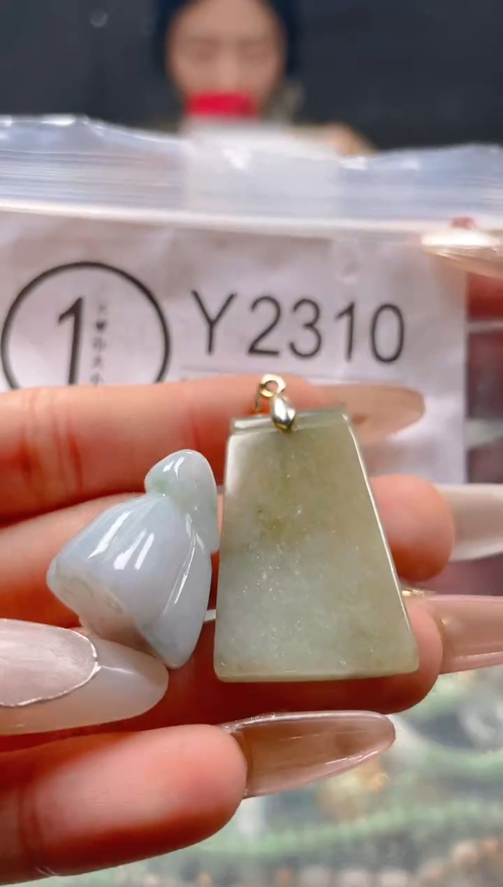 【闪购商品】翡翠颈饰未镶嵌/B/翡翠A货一图一物