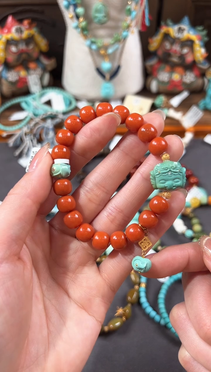 【闪购商品】南红玛瑙手链18K金镶嵌南红手链