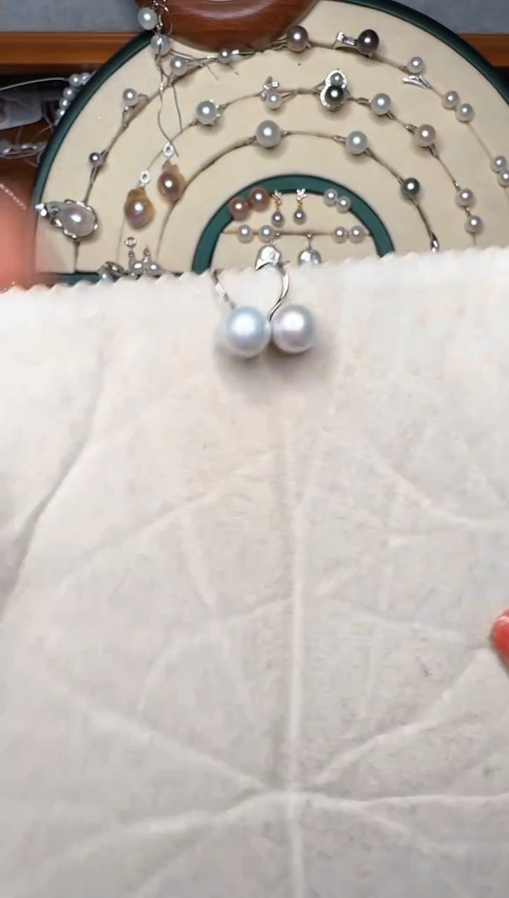 【闪购商品】淡水珍珠耳饰银S925镶嵌7号极光高跟鞋耳钉