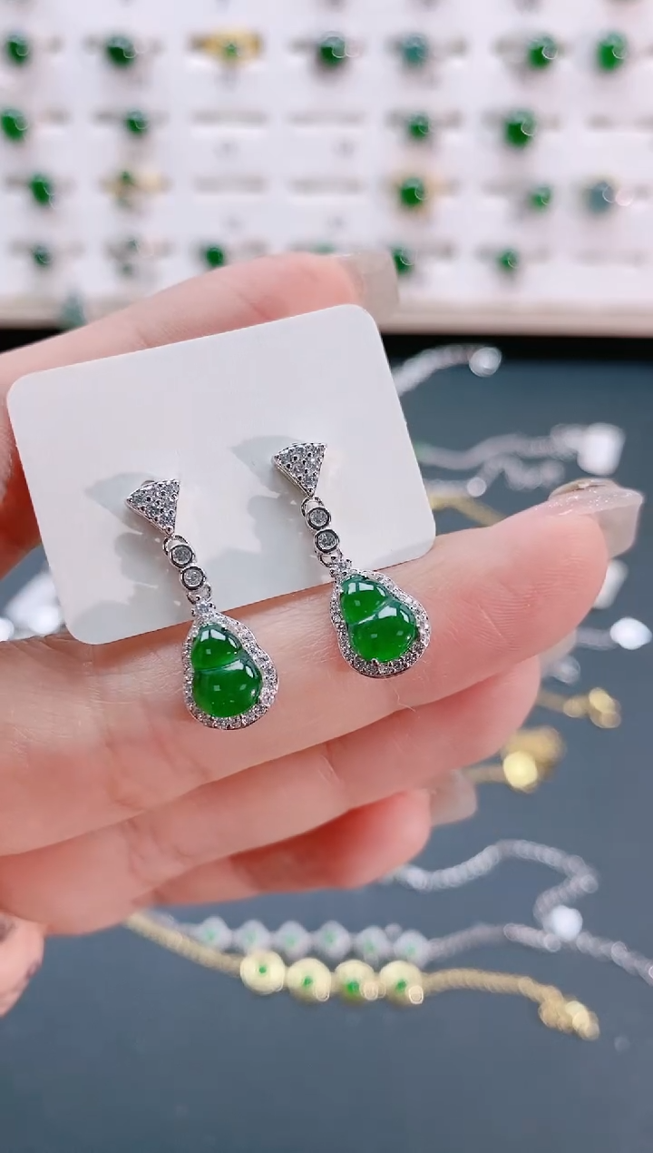 【闪购商品】翡翠耳饰银S925镶嵌天然翡翠