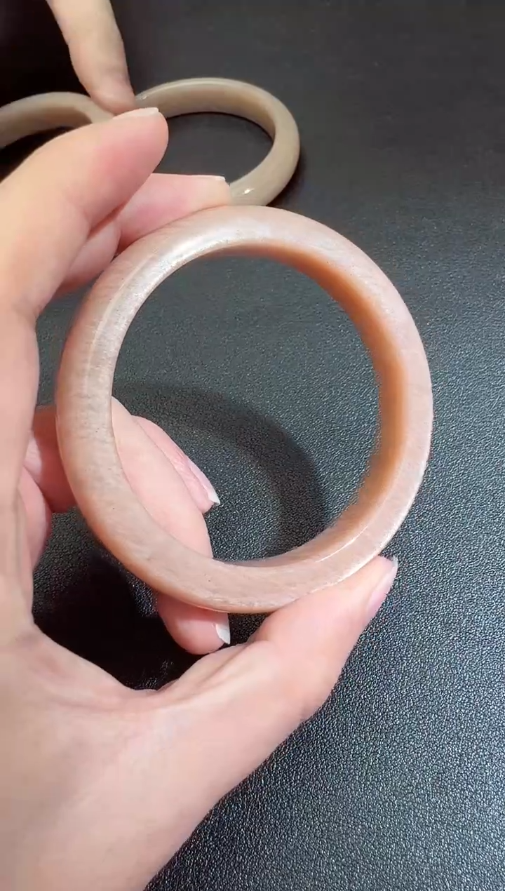 【闪购商品】玛瑙/玉髓手镯未镶嵌手镯