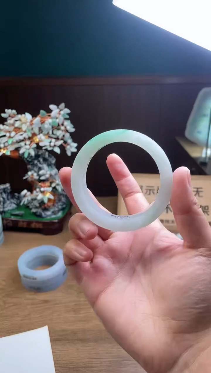 【闪购商品】定制翡翠手镯未镶嵌定制