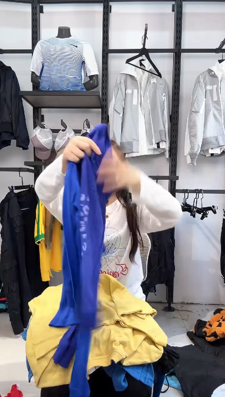 2464编码  瑕疵直播间过款为准 尺码2