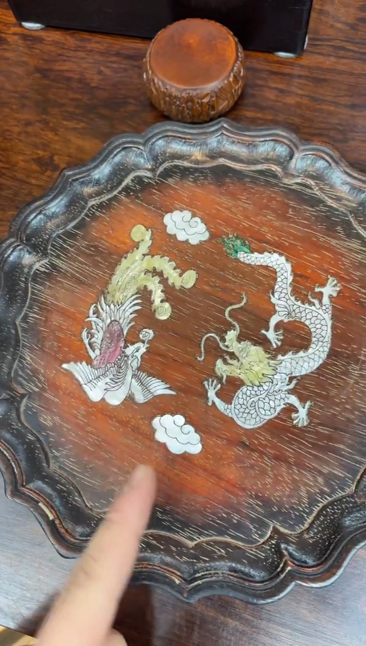 小叶紫檀圆形茶盘