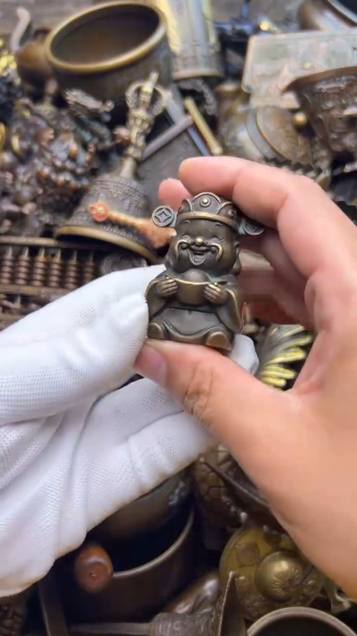 精美铜器，点击下单