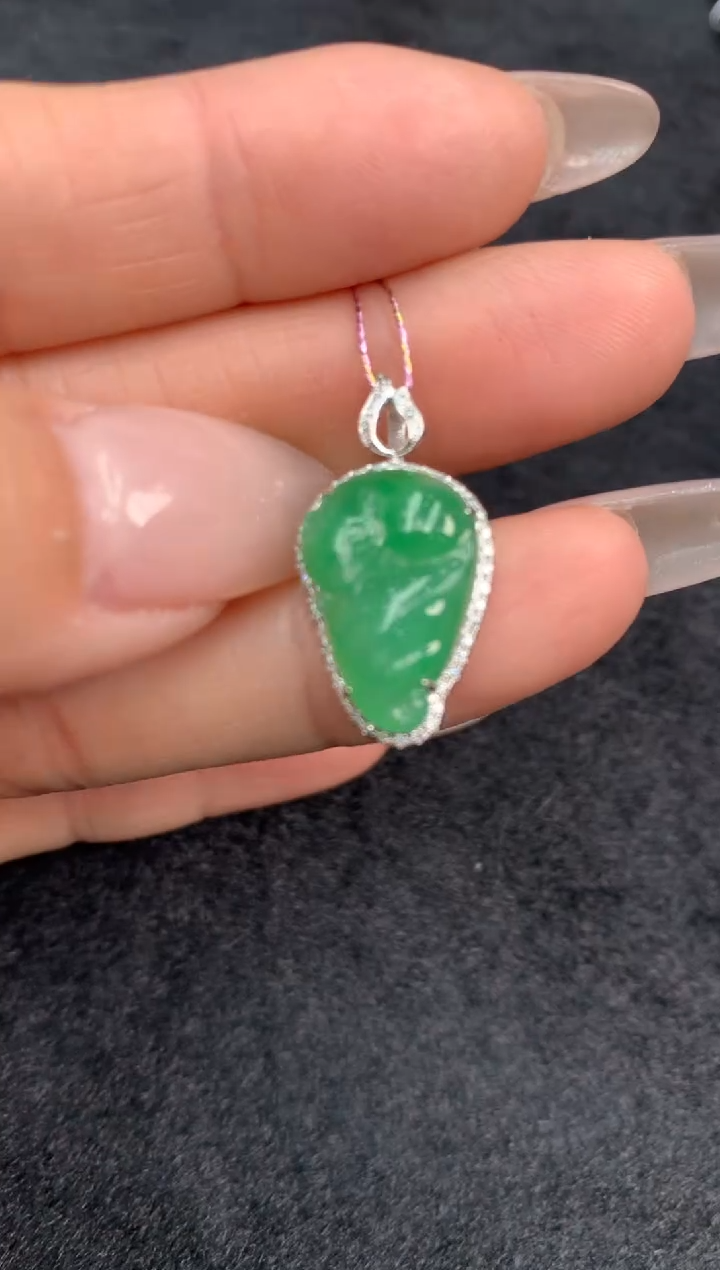 【闪购商品】翡翠颈饰18K金镶嵌狐狸