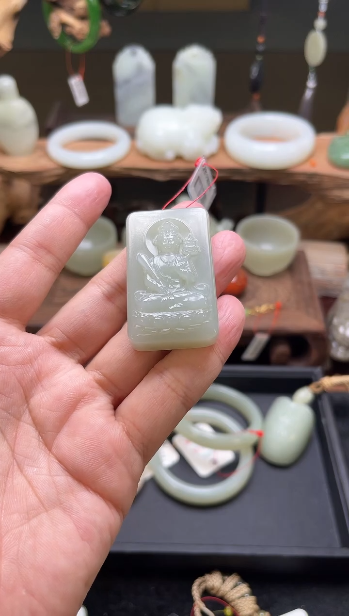 【闪购商品】和田玉吊坠未镶嵌且末迪克兰 观音 9004242