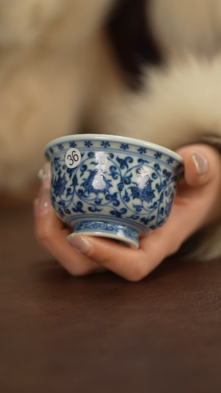 【闪购商品】丰雅赏玩双狮内绘小压手杯（36号）