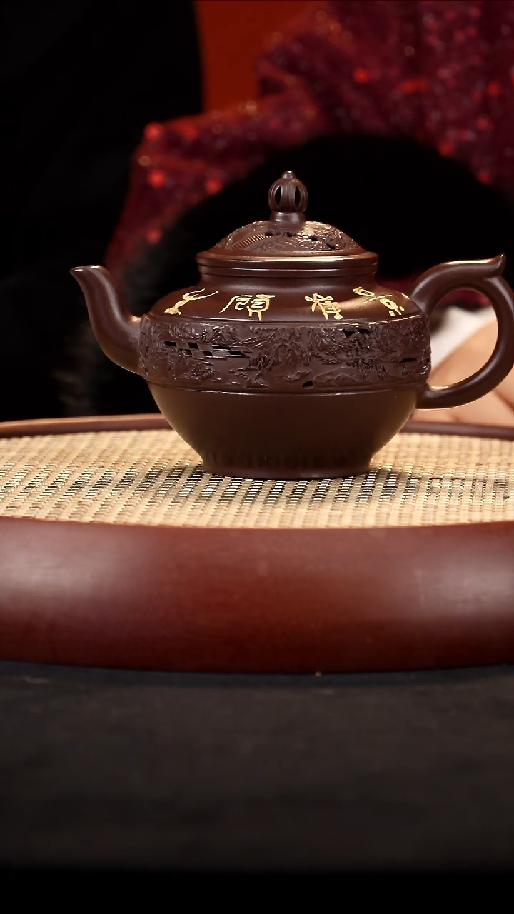 【闪购商品】紫砂茶壶SC顾盼生辉  紫550cc