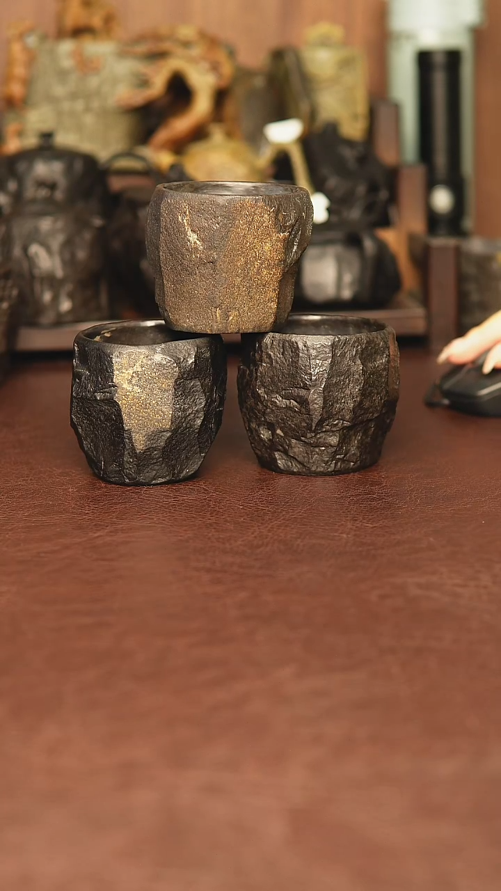 冰碛岩原皮手凿杯