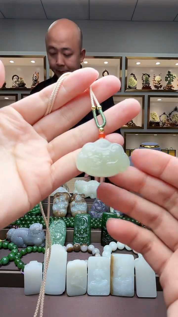 【闪购商品】和田玉挂件未镶嵌苏
