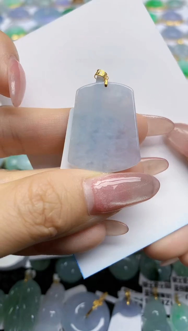 【闪购商品】翡翠挂件18K金镶嵌天然翡翠A货