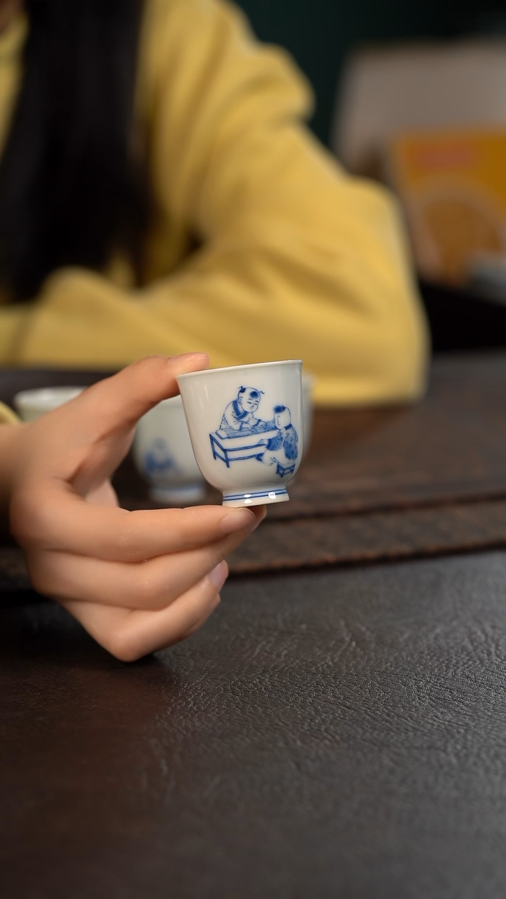 【闪购商品】杯聚澜堂童子抚琴小闻香杯 