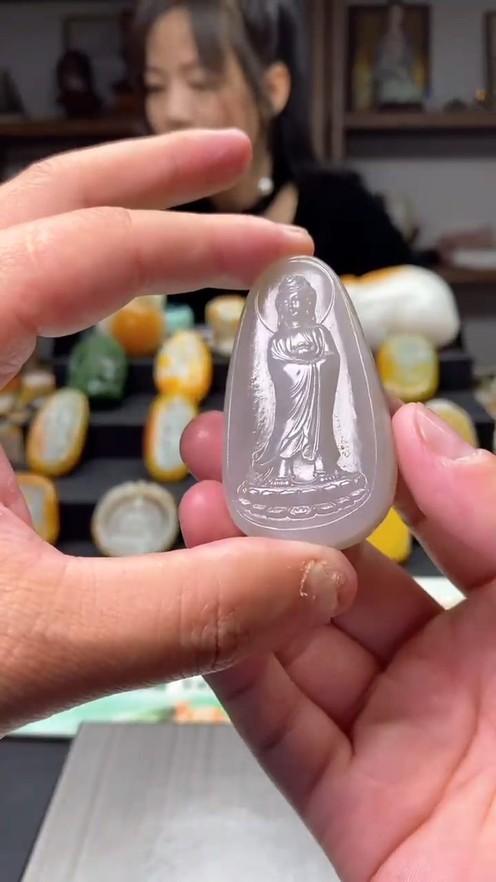 和田玉未镶嵌挂件南海观音