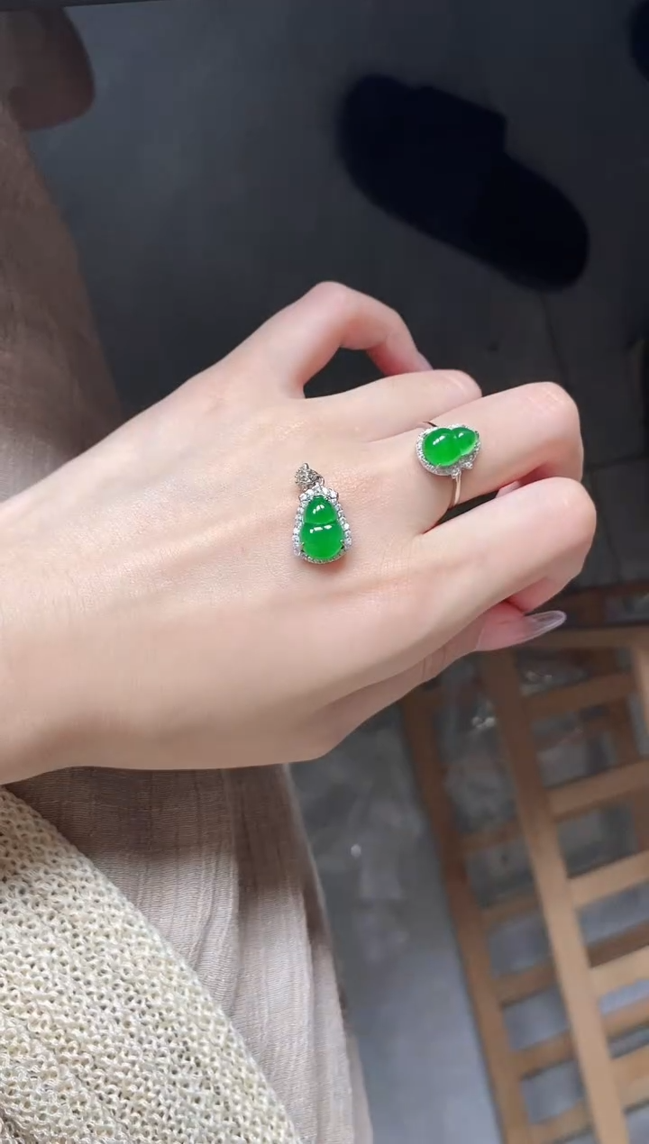 翡翠戒指银S925镶嵌51511