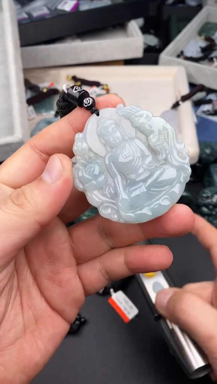 【闪购商品】翡翠颈饰未镶嵌  天然翡翠，一物一图