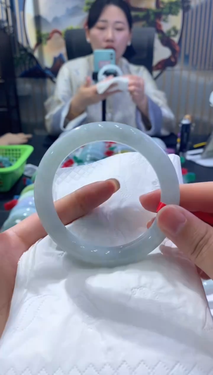 【闪购商品】翡翠手镯未镶嵌00008729