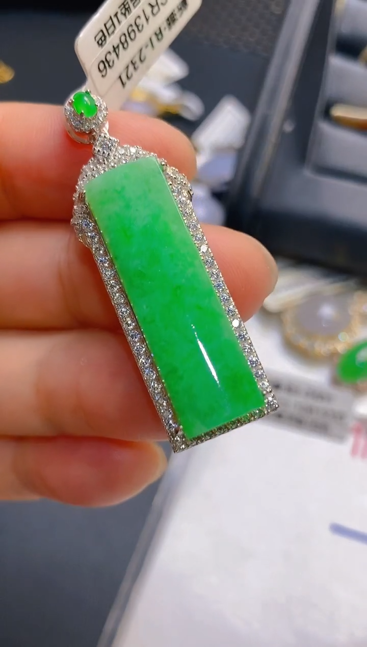 【闪购商品】翡翠耳饰银S925镶嵌天然A货翡翠1