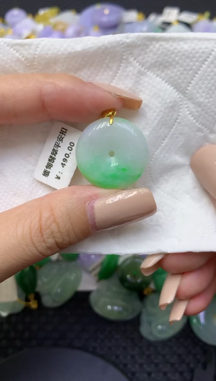 颈饰未镶嵌翡翠天然缅甸翡翠A货