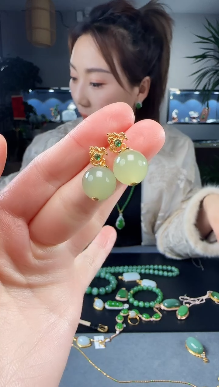 【闪购商品】和田玉耳钉银S925镶嵌1