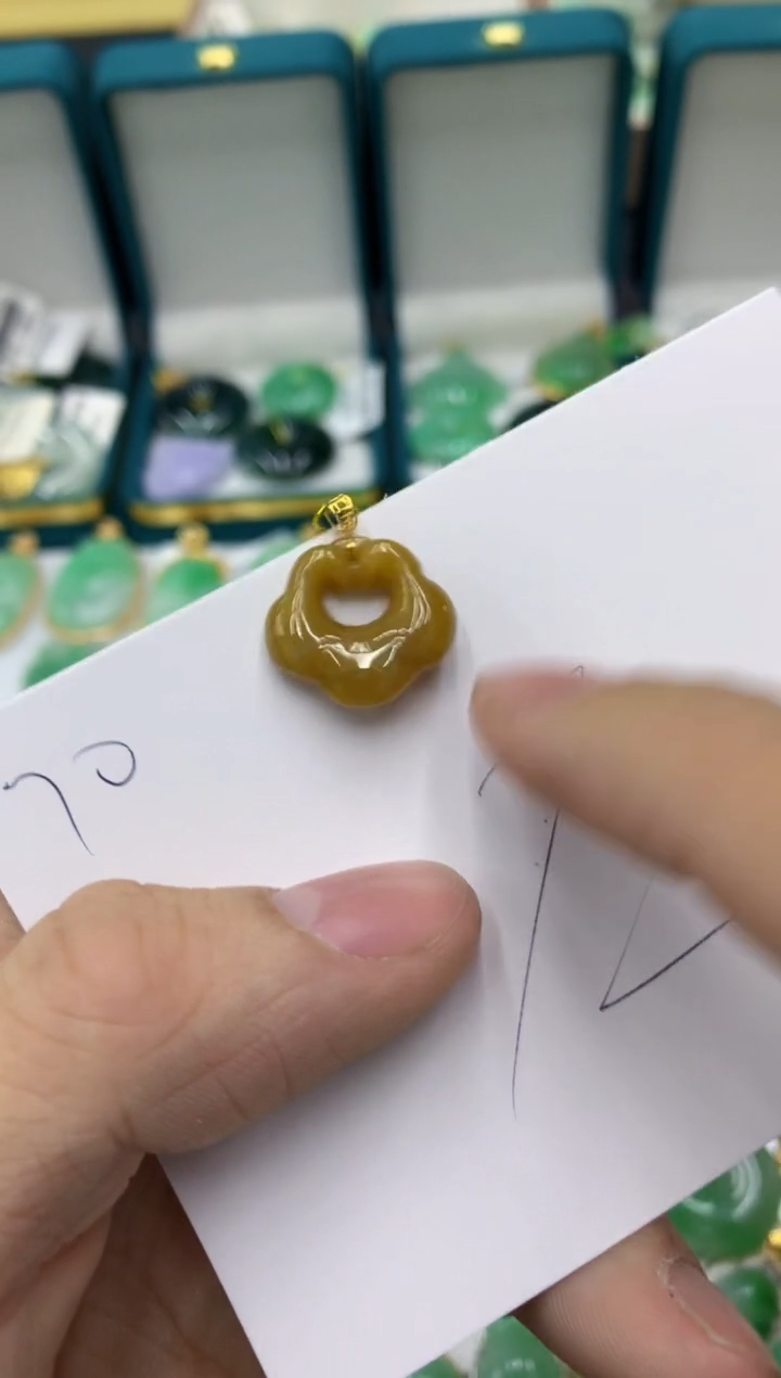 【闪购商品】翡翠颈饰18K金镶嵌1111111111