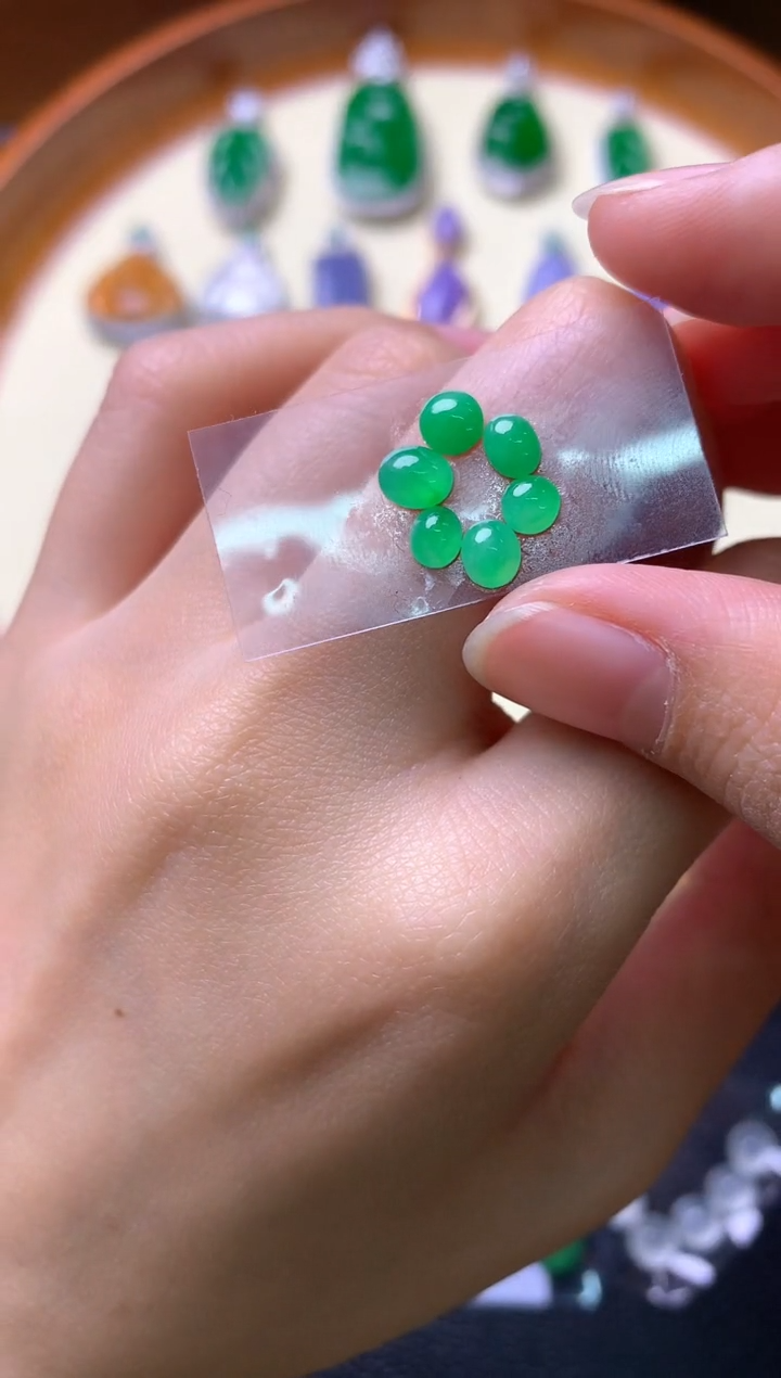 【闪购商品】定制翡翠未镶嵌裸石（镶嵌定制）