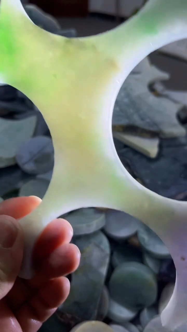 【闪购商品】翡翠挂件未镶嵌A货康壹241