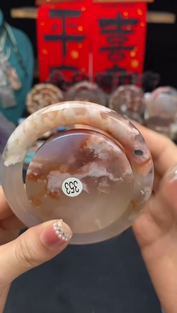 【闪购商品】石英质玉手镯（圆镯）未镶嵌58