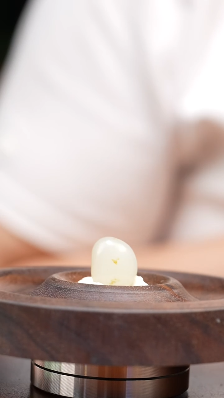 和田玉未镶嵌吊坠(不含链)3.1克和田玉原石