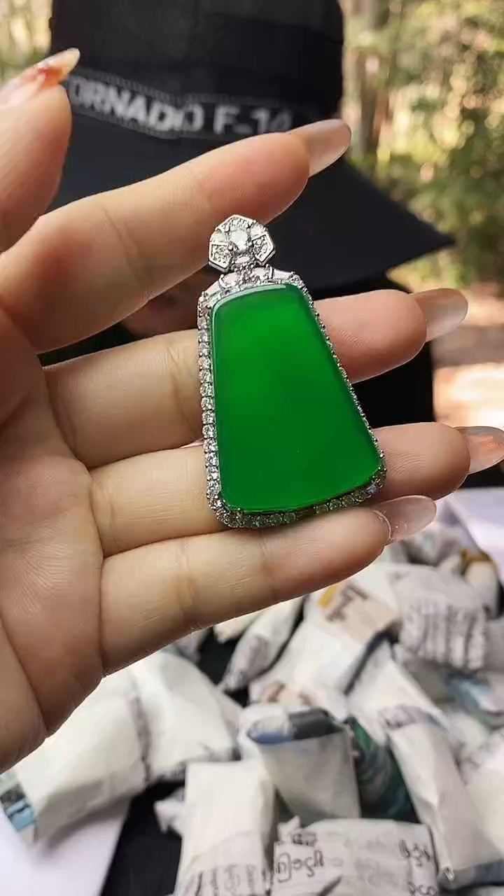 满色吊坠    所见即所得