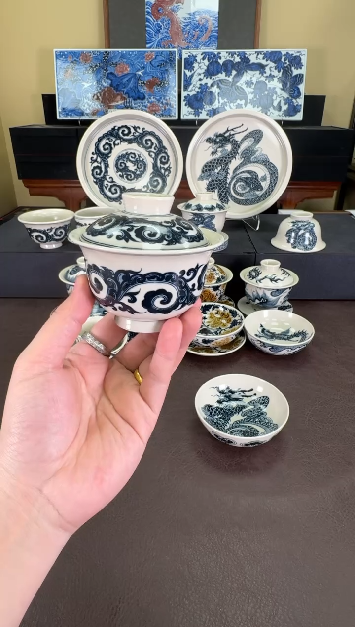 【闪购商品】二号釉唐草纹盖碗