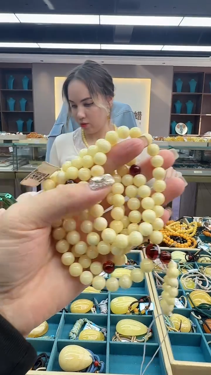 琥珀颈饰未镶嵌146秒拍号 假一罚三