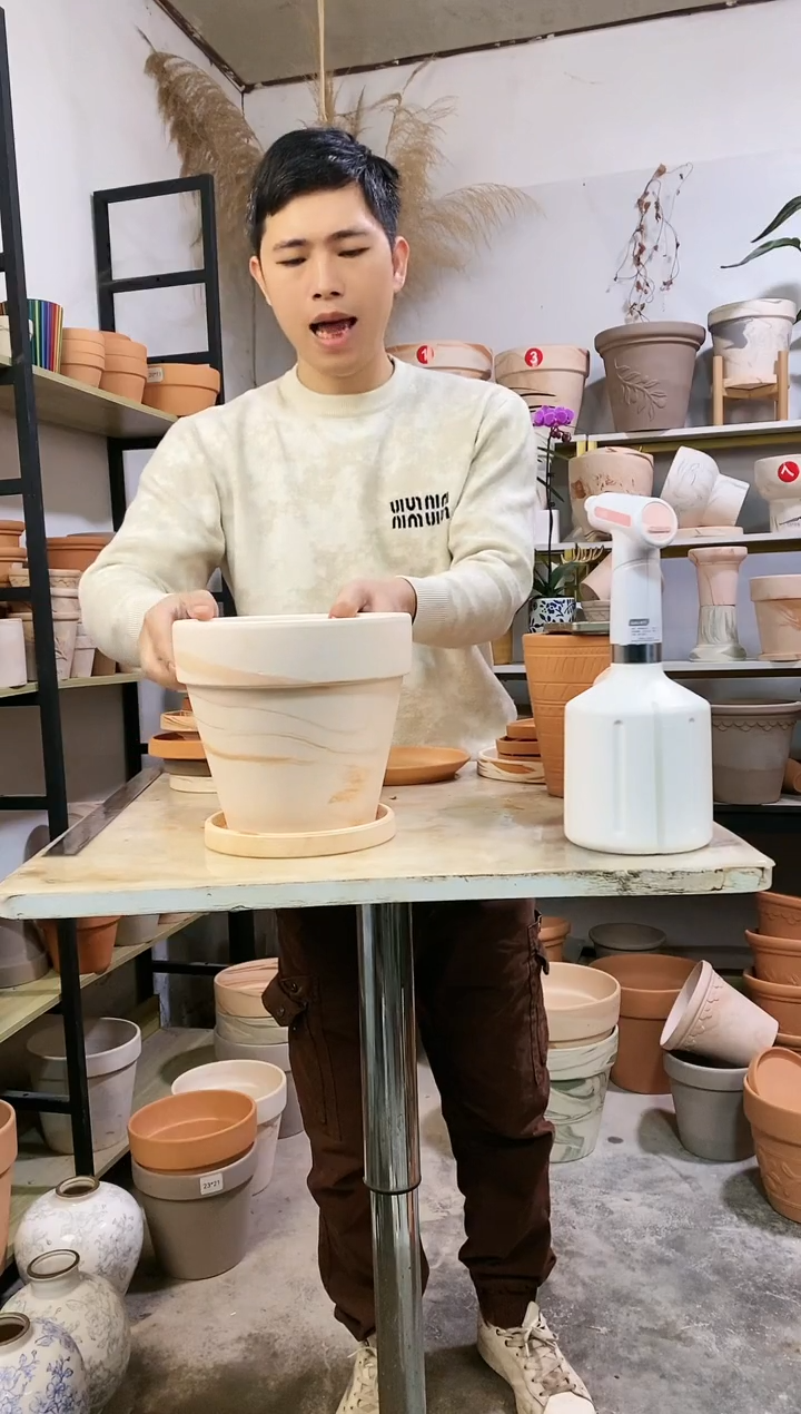 【闪购商品】红陶20*19玛奇朵 1盆1托