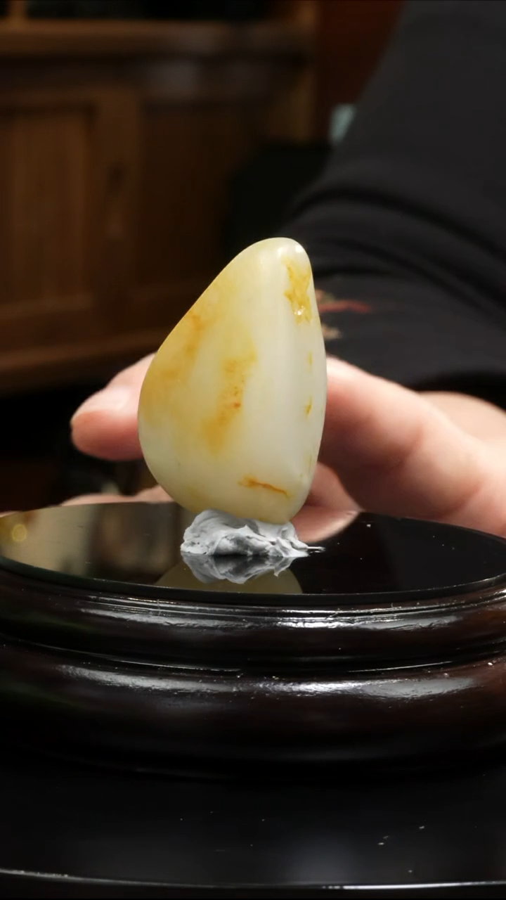 【闪购商品】和田玉吊坠(不含链)未镶嵌34克和田玉原石